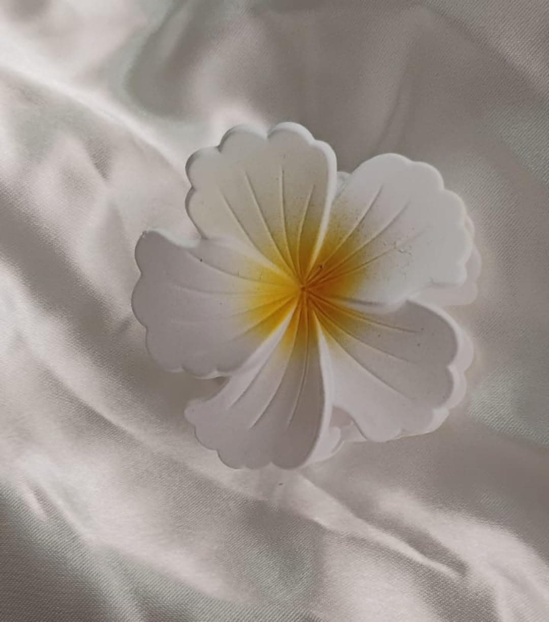 Decorative Flower Hair Clip, White with Yellow Center, Tropical Beach Style Accessory