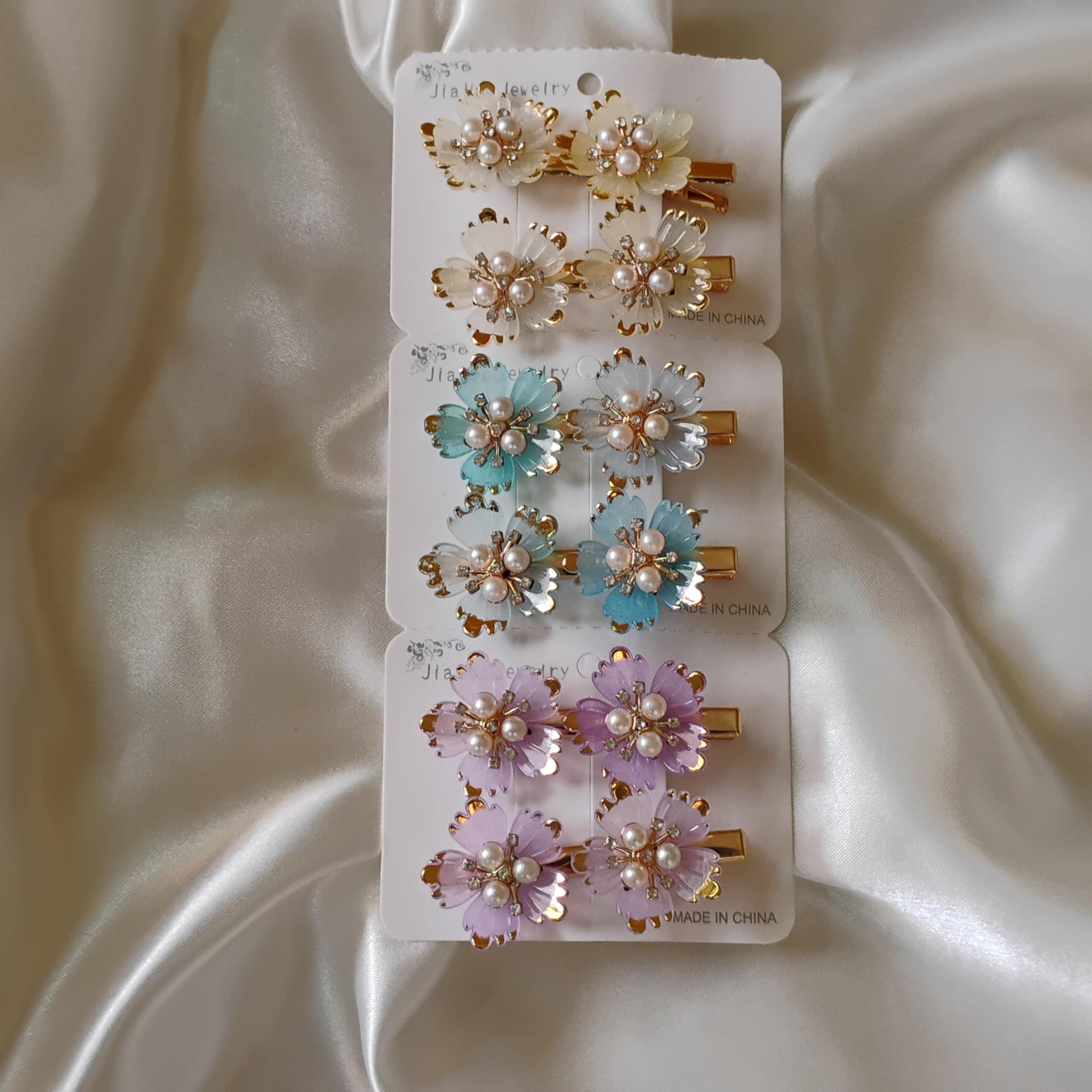 Joyify Elegant Pearl Flower Hair Clips Set, Gold-Plated Decorative Barrettes in Pink, Blue and White, 6 Pack